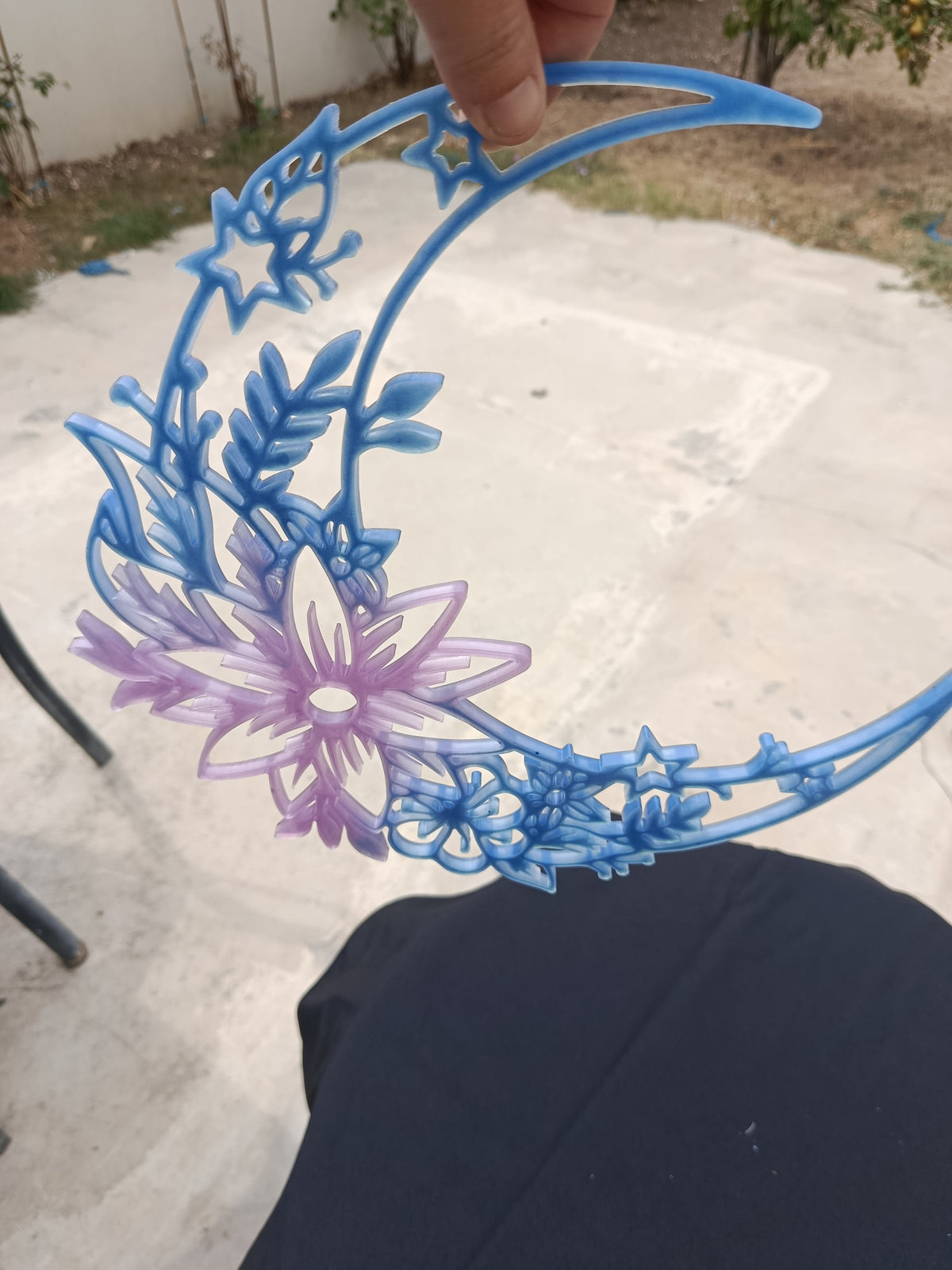 Lune avec fleurs