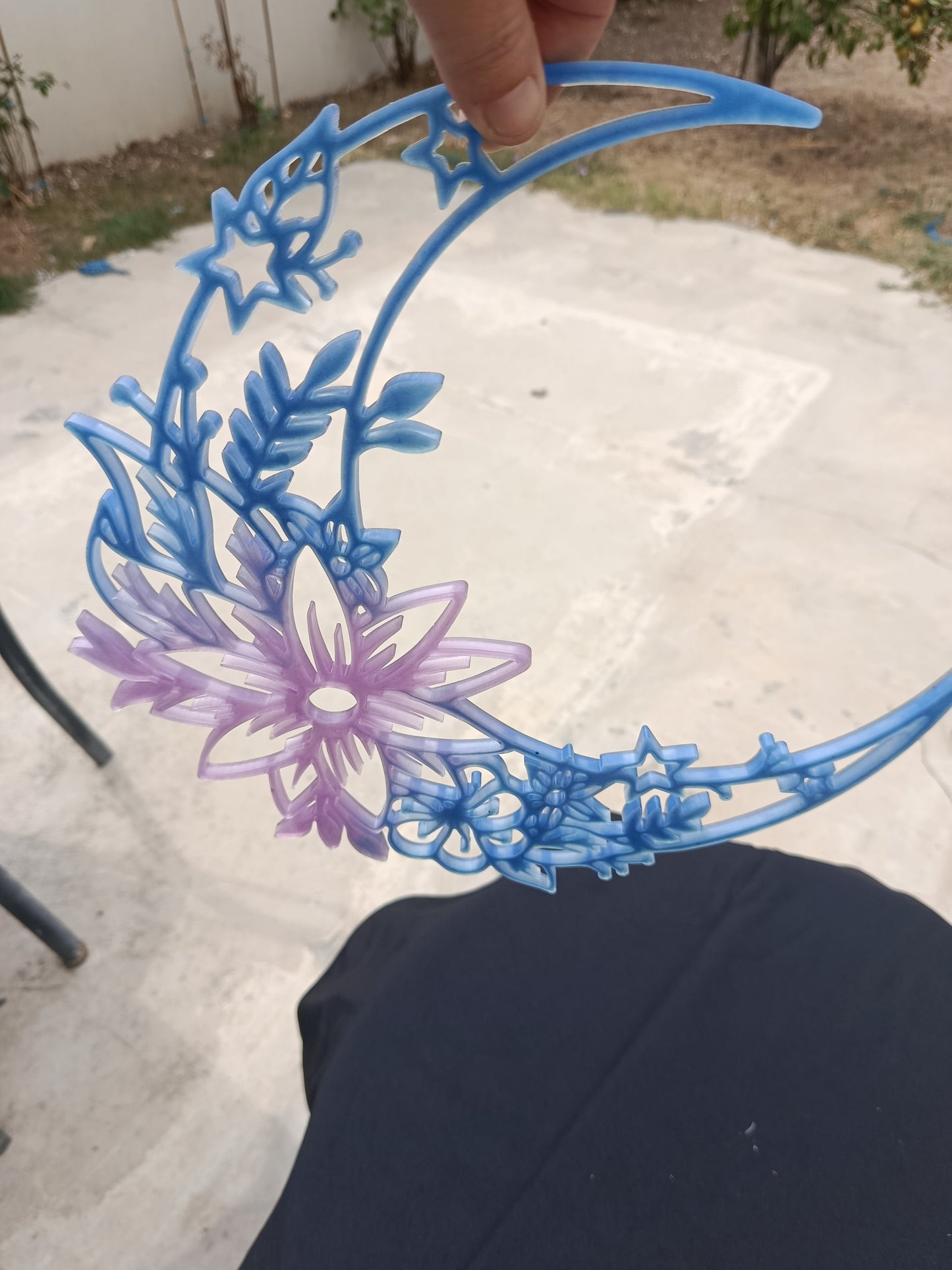 Lune avec fleurs